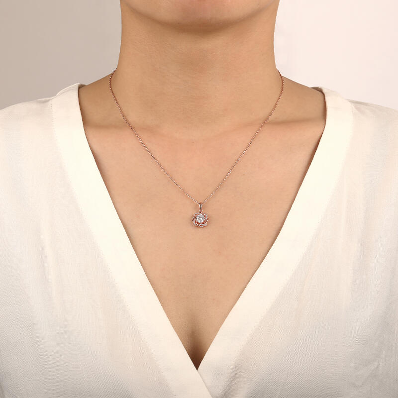 "My Beloved" Round Cut Floral Necklace