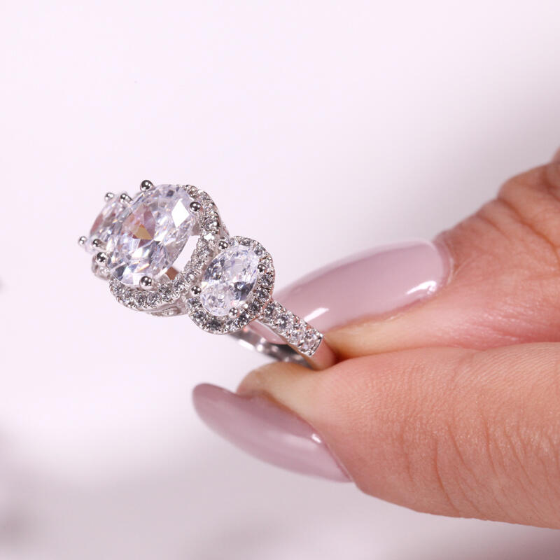 Jeulia Luxurious Oval Cut Sterling Silver Ring