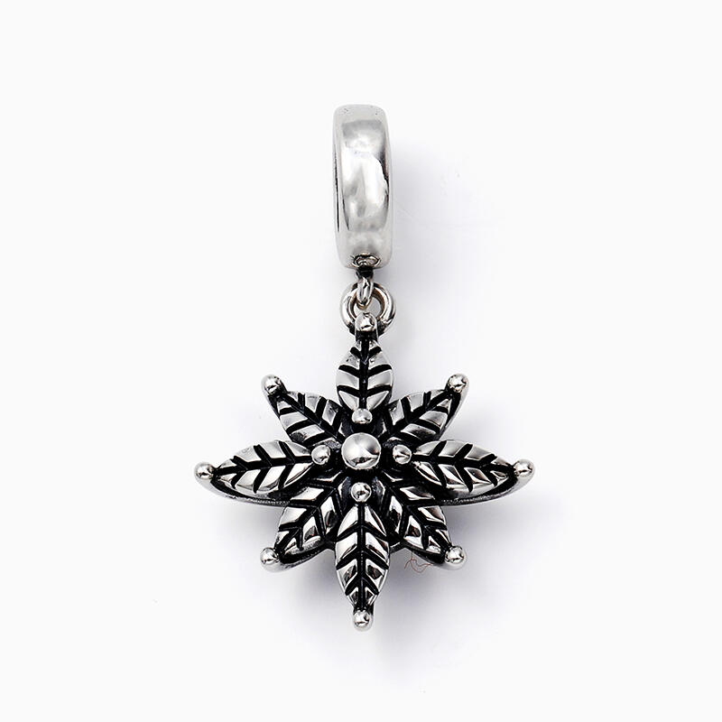 Jeulia Leaf Design Sterling Silver Charm