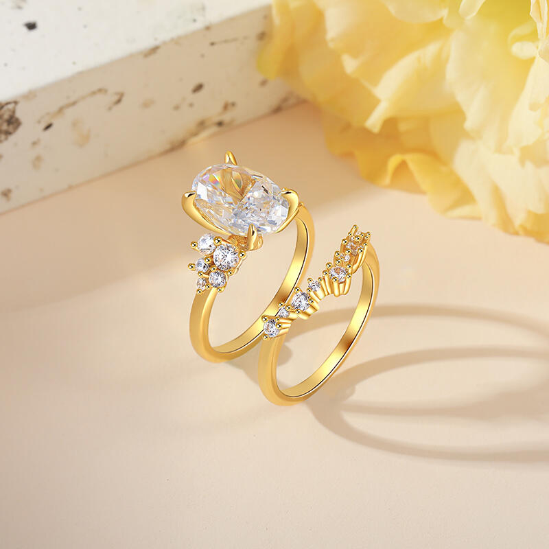 Jeulia Fine Oval Cut Gold Bridal Rings Set with Side Stone Sterling Silver