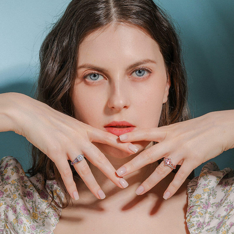 Jeulia Anillo De Talla De Mariposa Redonda En Plata De Ley