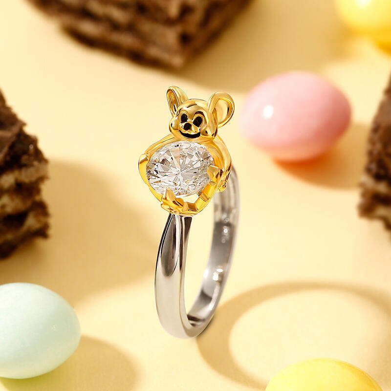 Jeulia Hug Me "Who Moved My Cheese" Mouse Round Cut Sterling Silver Ring