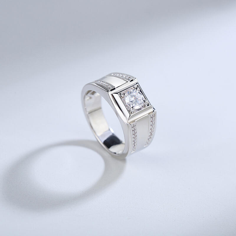 Jeulia "Remember" Personalized Sterling Silver Men's Band