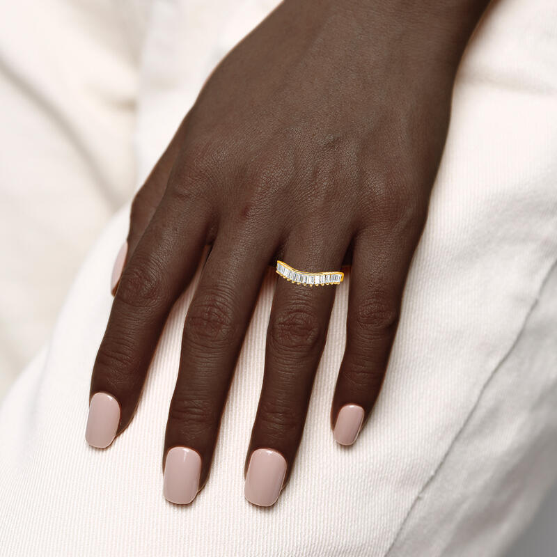 "The Apple Of My Eye" Classic Wedding Ring