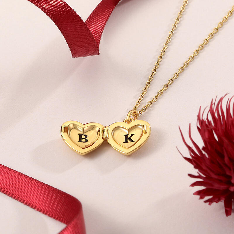 Jeulia Golden Custom Heart Necklace With Birthstone Engraved