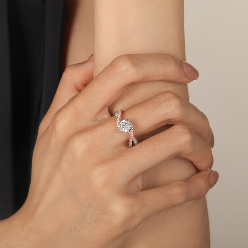 Jeulia Ribbon Twist Two Tone Custom Round Engagement Ring