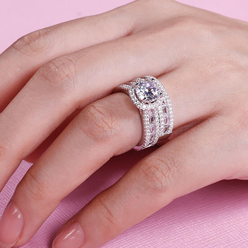 Jeulia Halo Round Cut Sterling Silver Ring Set