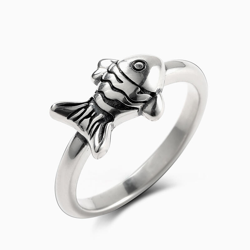 Jeulia "Petite Fish" Sterling Silver Ring