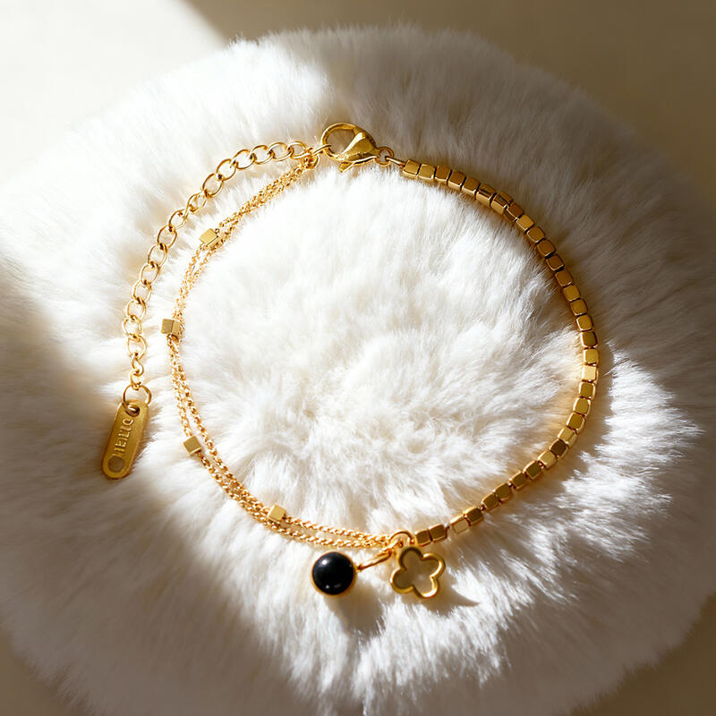 Pulsera con proyección de imagen personalizada y trébol de cuatro hojas para niñas.