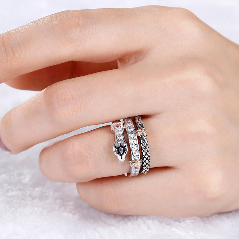 Jeulia Knot Snake Sterling Silver Women's Band