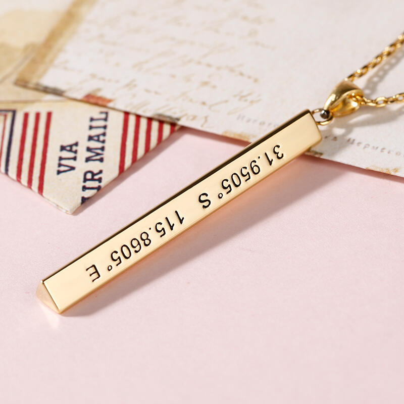 Jeulia "Our Destiny" Vertical 3D Bar Necklace