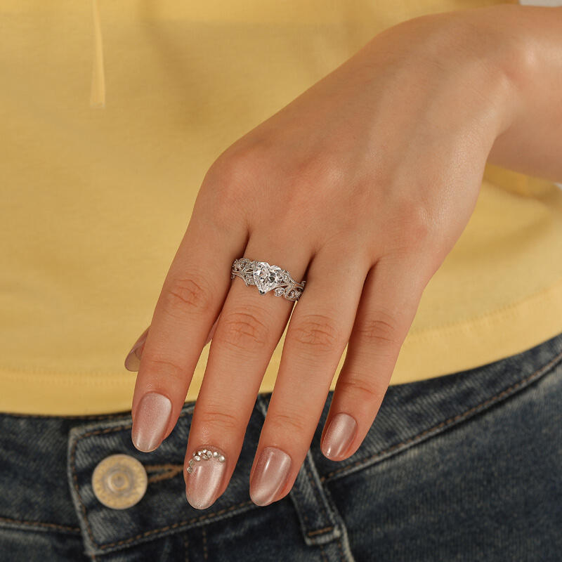 Jeulia Anillo de Compromiso Corazón Hoja de Plata de Ley