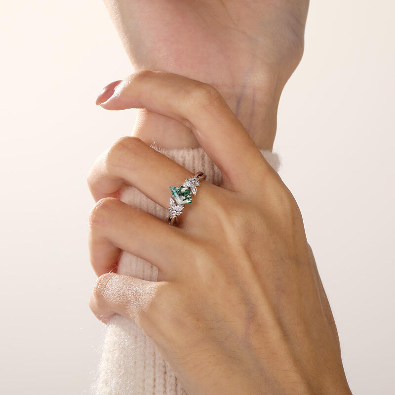 Jeulia Twisted Vine Leaf Kite Cut Moss Agate Engagement Ring