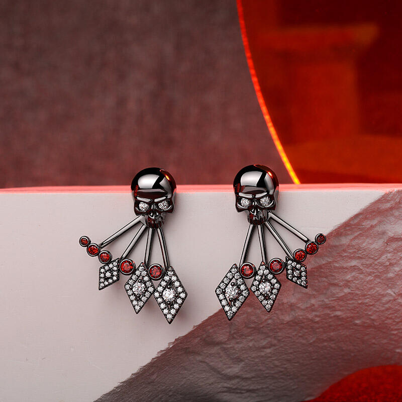 Jeulia "Rebellion" Skull Design Sterling Silver Ear Jackets