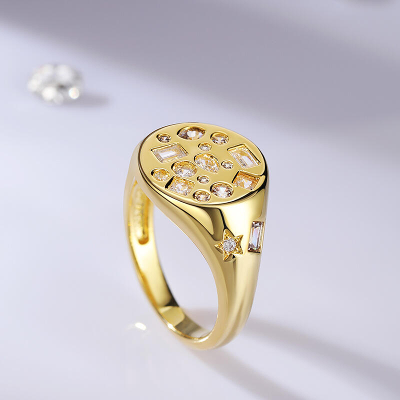 Jeulia Cobblestone Round Signet Sterling Silver Ring