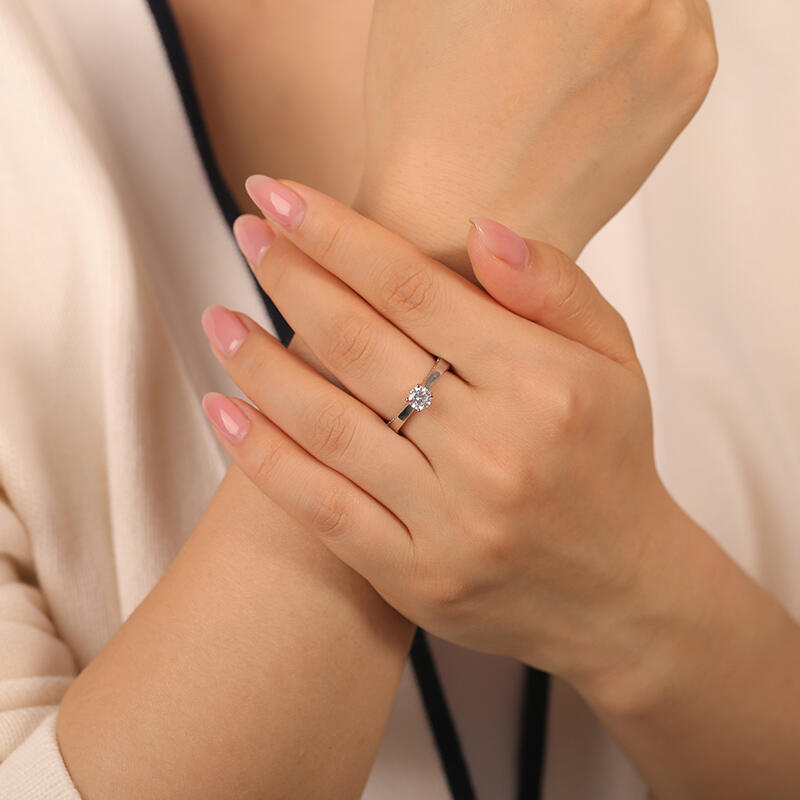 Jeulia Anillo Compromiso Cuatro Garras Dos Tonos Plata Esterlina