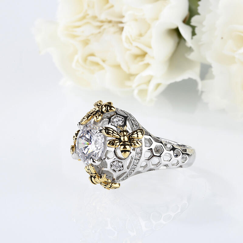 Jeulia Two Tone Bee Honeycomb Round Cut Sterling Silver Ring