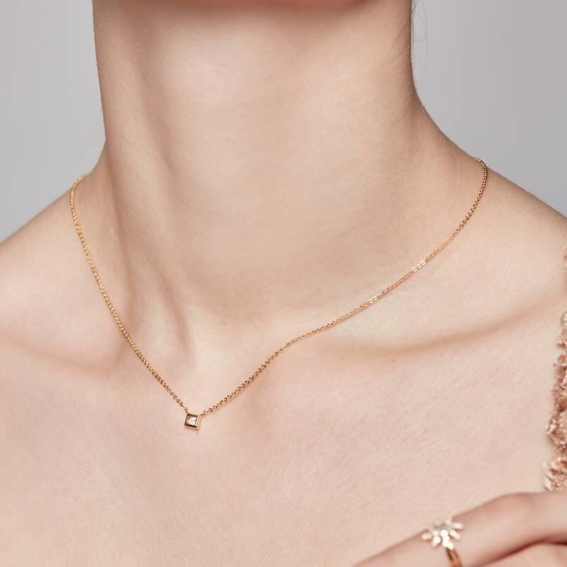"Happy Life" Princess Cut Necklace