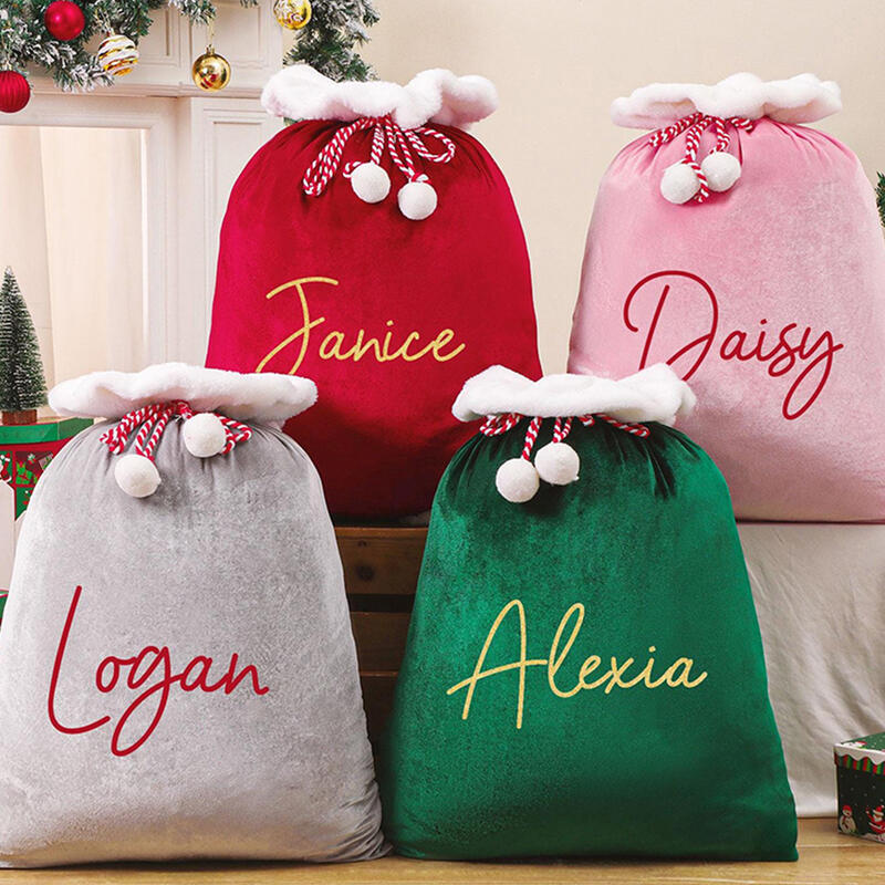 Personalisierte Weihnachtsgeschenktüten mit individuellen Namen für Kinder