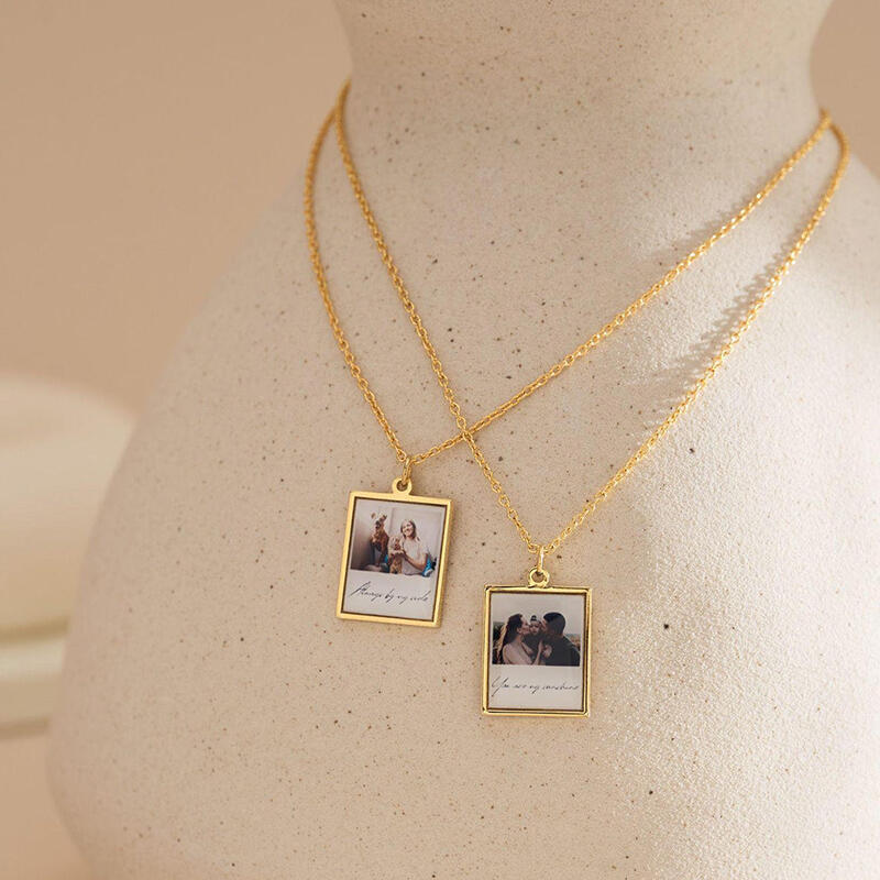 Personligt fotohalsband med anpassningsbar text en present till familjen