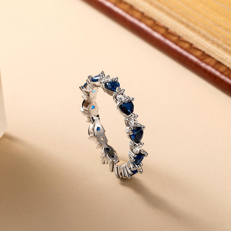 Jeulia Custom Simple Heart Round Cut Eternity Ring