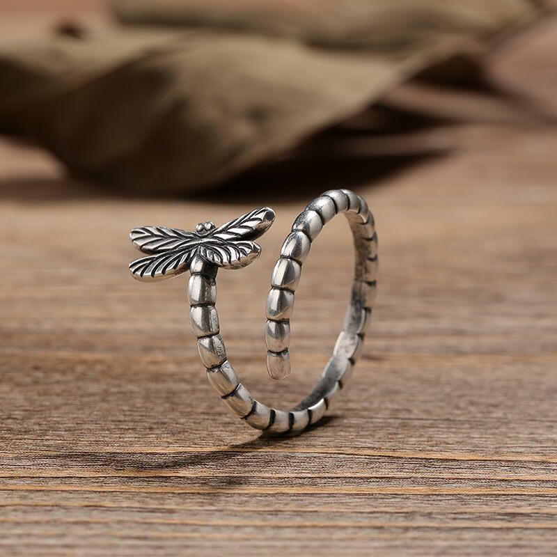 Jeulia Anillo con forma de libélula que vive al máximo de plata de ley