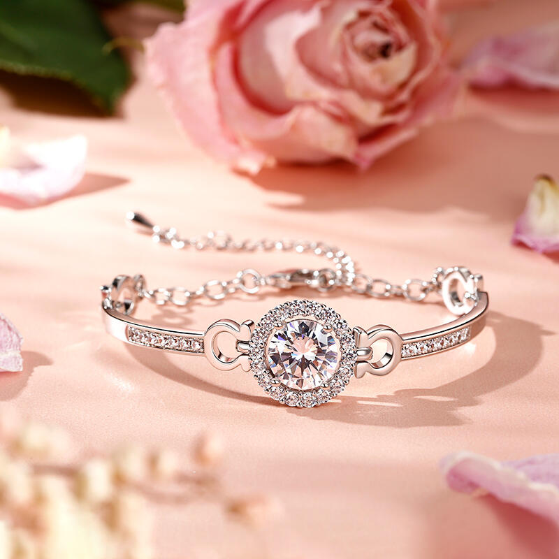 Jeulia Classic Halo Design Bracelet