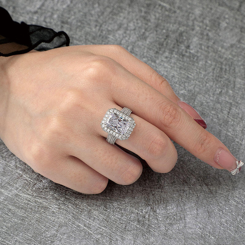 Jeulia "Captivating Brilliance" Emerald Cut Halo Sterling Silver Ring