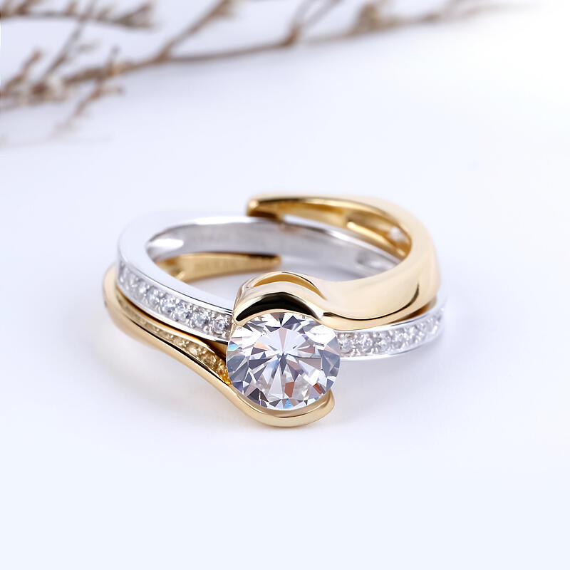 Jeulia Conjunto De Anillos Asimétricos De Talla Redonda En Plata De Ley