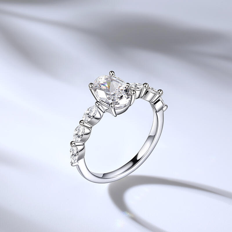 Jeulia Classic Oval Cut Sterling Silver Ring