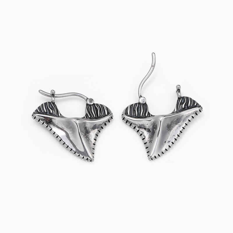 Jeulia "Shark Teeth" Sterling Silver Earrings
