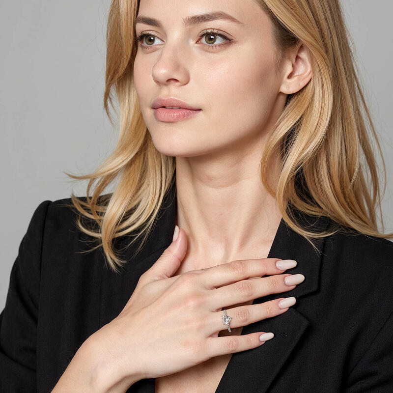 "Du Bist Magisch" 2 Karat Herz-Schliff Seitenstein-Verlobungsring