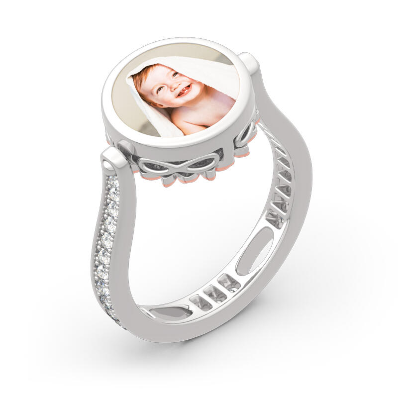 Jeulia "Blooming Daisy" Sterling Silver Personalized Photo Ring (With A Free Chain)
