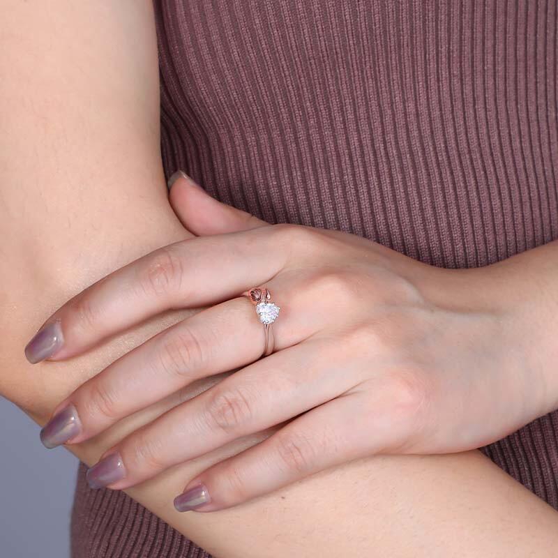 "Leidenschaftlich strahlend" Herzschliff Solitär Verlobungsring