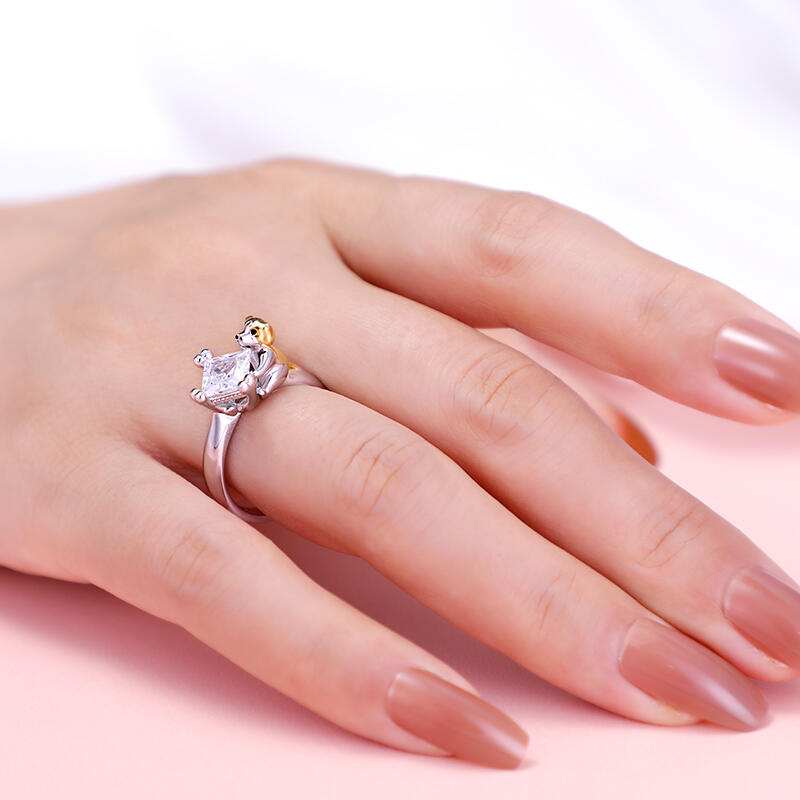 Jeulia Hug Me "Friendly Puppy" Princess Cut Sterling Silver Ring