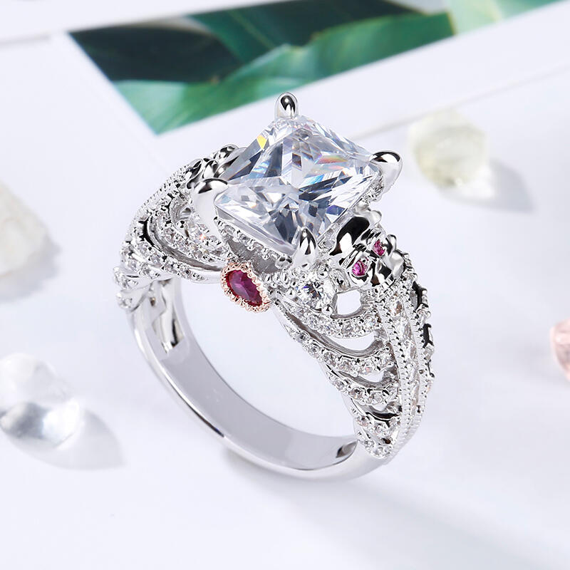 Jeulia Radiant Cut Skeleton Heart Sterling Silver Skull Ring