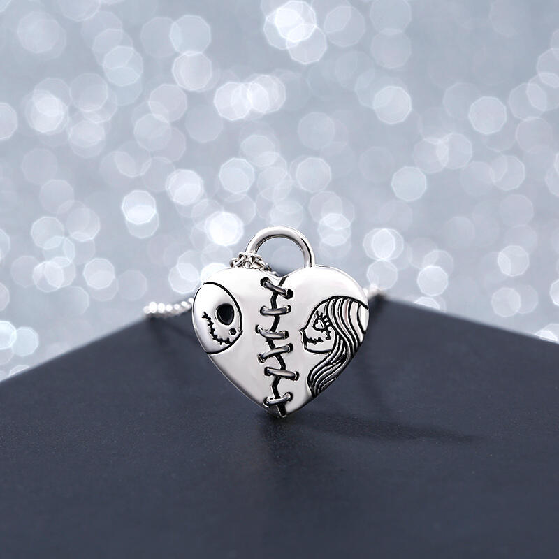 Jeulia "Magic of Love" Skull Couple Sterling Silver Necklace