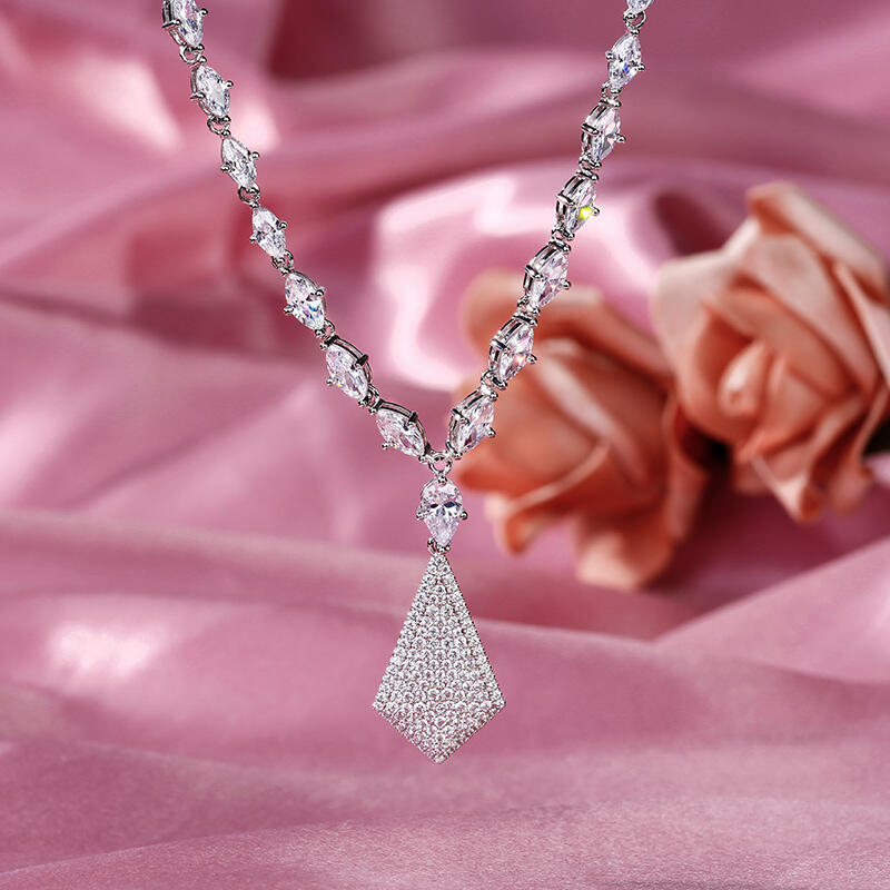 Jeulia "Gorgeous Beauty" Art Deco Marquise Cut Sterling Silver Necklace