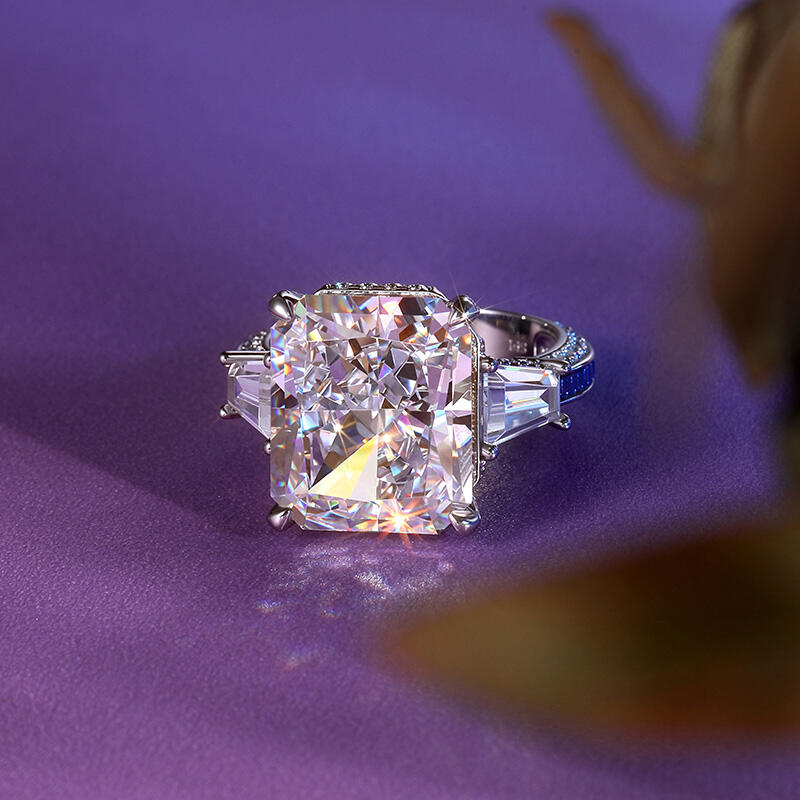Jeulia Luxury Three Stone Radiant Cut Engagement Ring