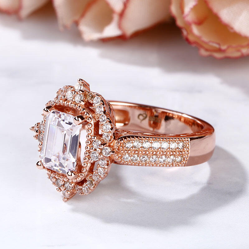 Jeulia Vintage Halo Emerald Cut Sterling Silver Ring