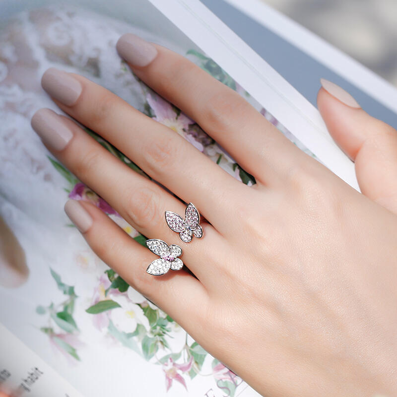 Jeulia Anillo de plata de ley con dos mariposas