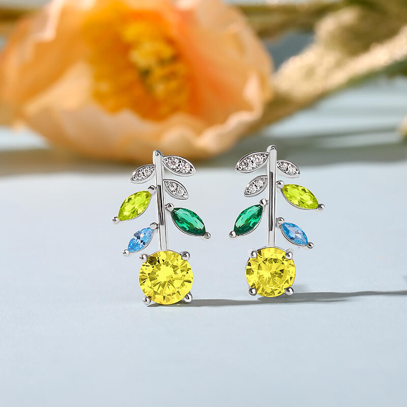 Jeulia "Spring is Coming" Flowerlet Sterling Silver Stud Earrings