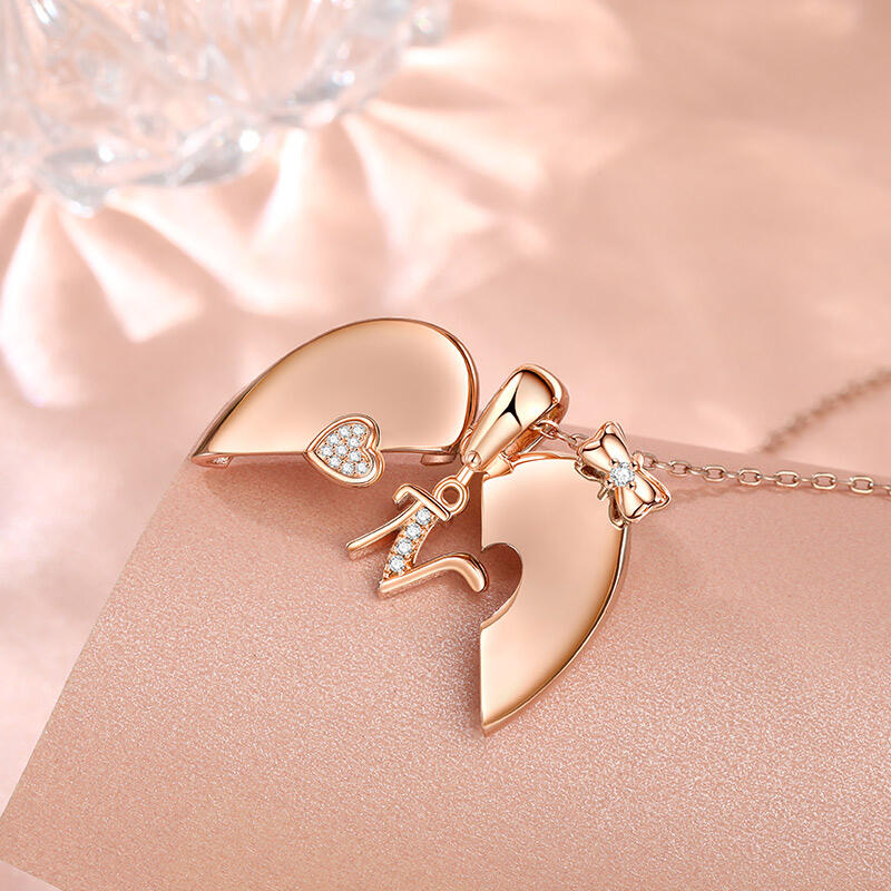 Jeulia Collar Personalizado de Plata de Ley con Letra Secreta y Corazón con Lazo