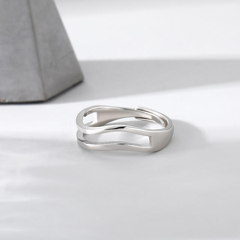 Jeulia Anillo pulido con diseño simple de plata de ley de talla ajustable para hombre