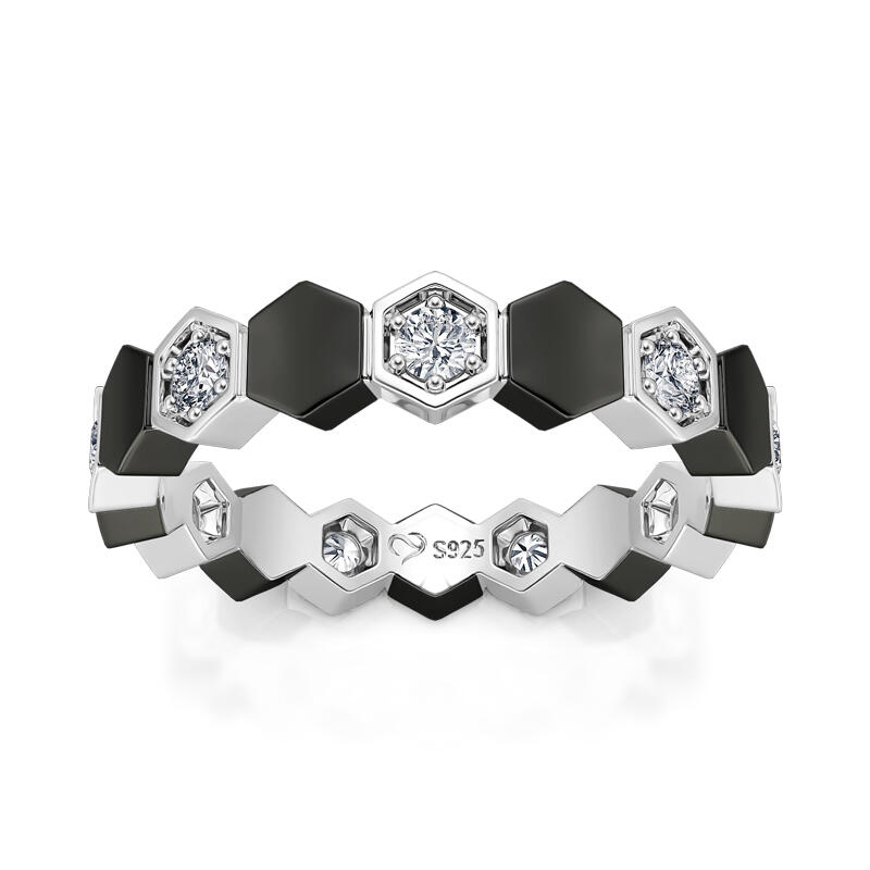 جوليا خاتم السيدات تصميم كرة القدم من الفضة الإسترليني "الحب غير المشروط"