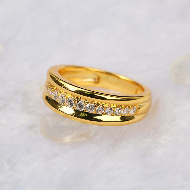 Jeulia Alianza Con Tono Oro Para Hombre De Talla Redonda En Plata De Ley