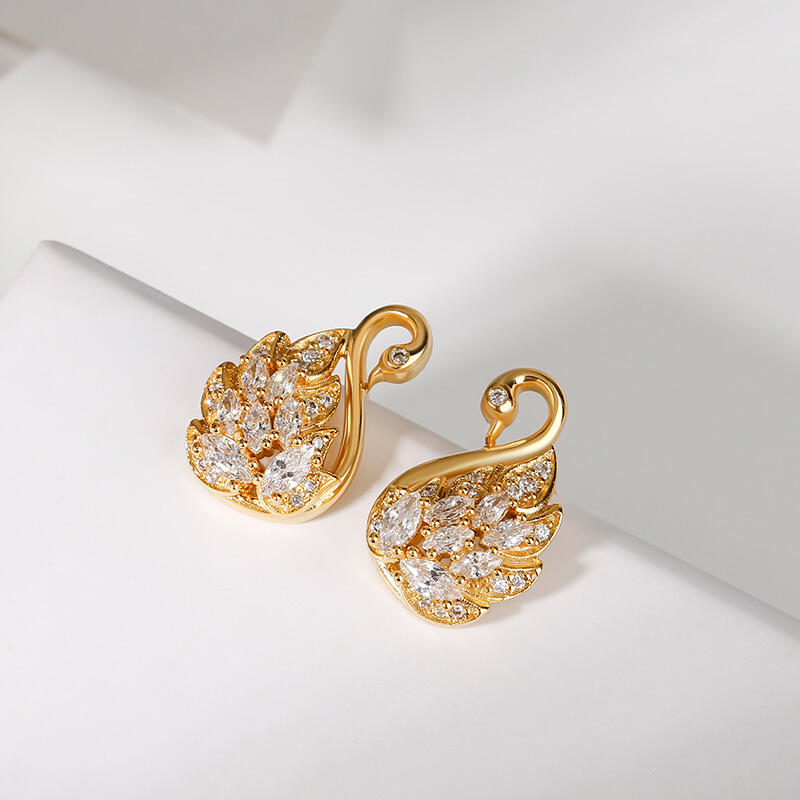 Jeulia Aretes de plata de ley con diseño de cisne