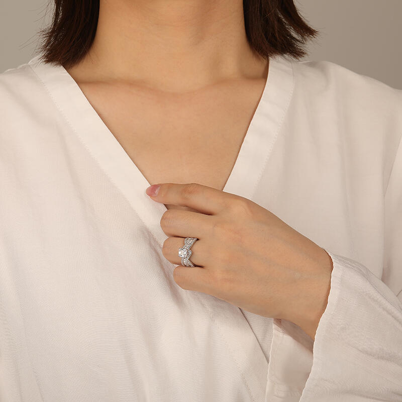 "Versprechen der Zukunft" Radiant-Schliff Seitenstein-Verlobungsring