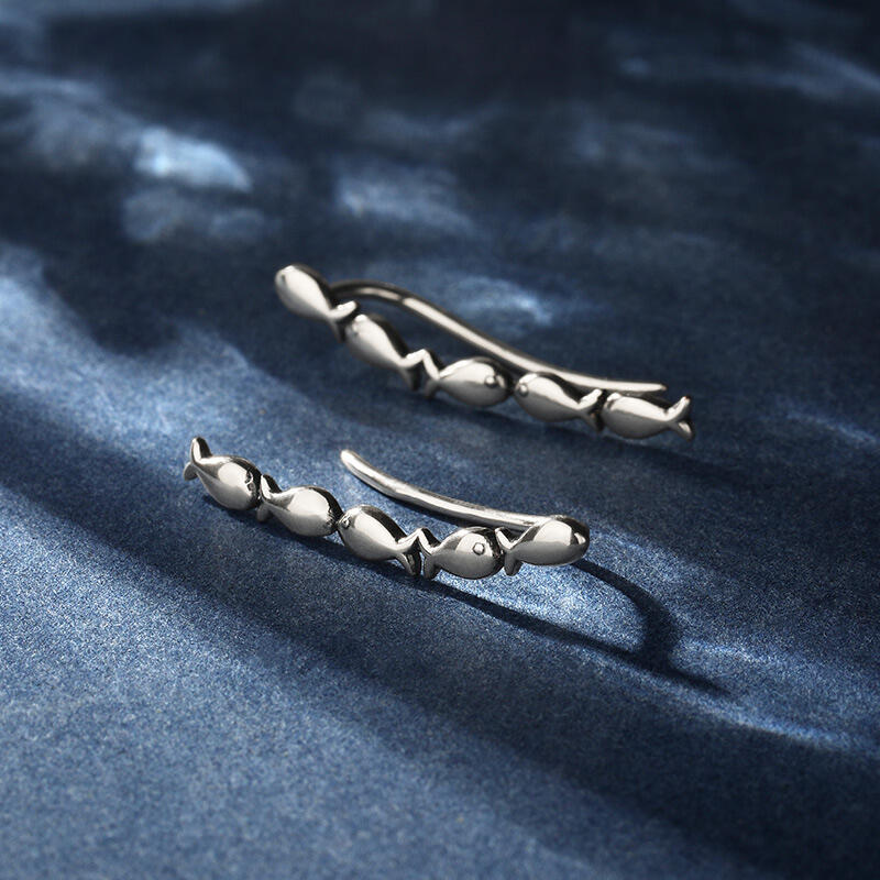 Jeulia "Kiss Fish" Sterling Silver Climber Earrings