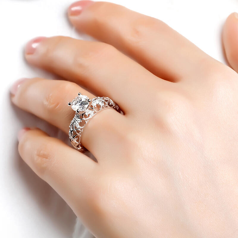 Jeulia 10K/14K/18K Gold Platinum Round Cut Vines Design Ring
